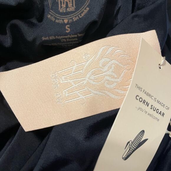 We are HAH It Suits U 1 Piece Black Convertible Swim and Dress Size XS NWT - Picture 8 of 9